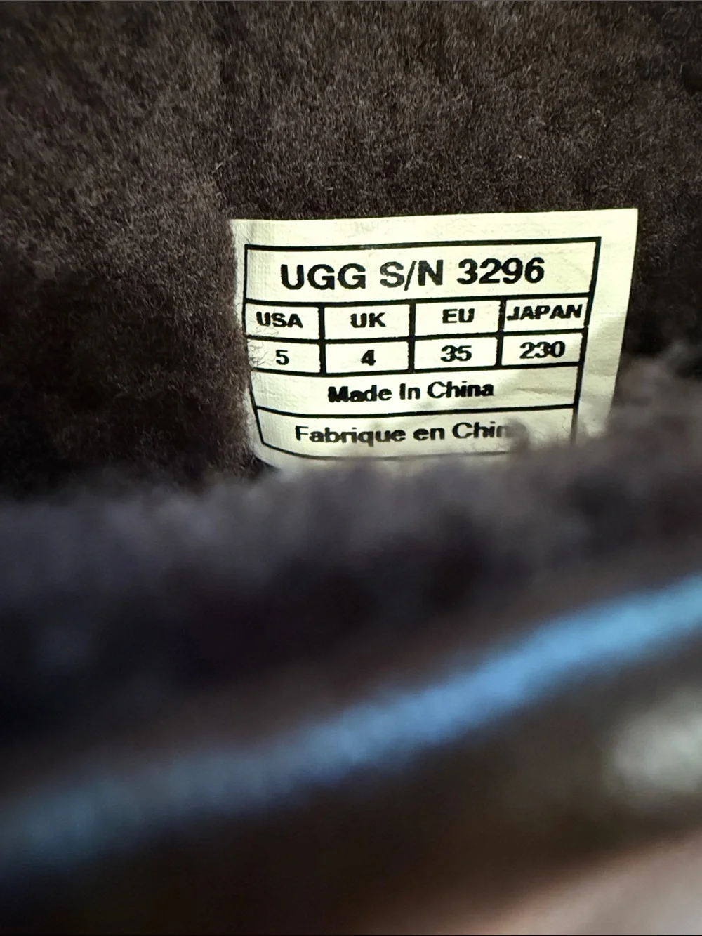 UGG classic mid
